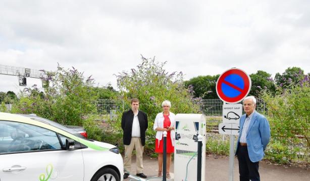 Inauguration de la borne e-charge50 à Coutances