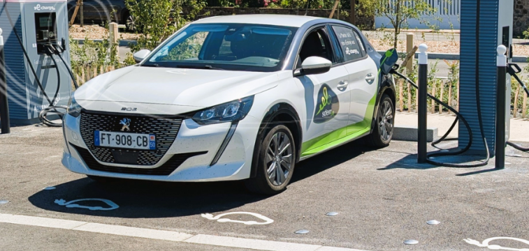 borne recharge véhicule électrique e-charge50